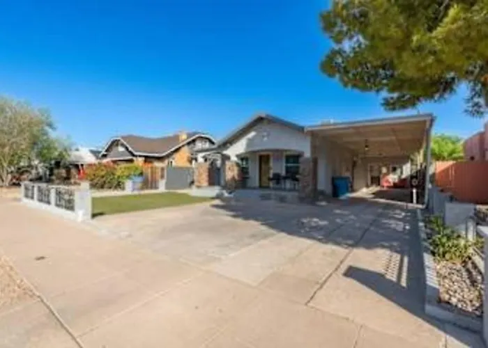 Apex Executive - 1422 E Brill St * Phoenix