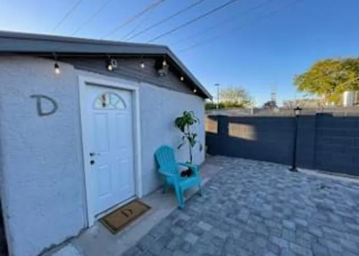 Apartment Apex Executive - 1422 E Brill St