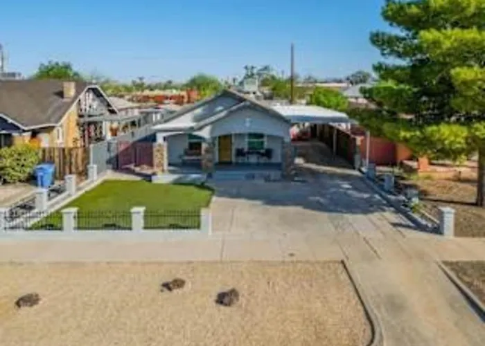 Apex Executive - 1422 E Brill St * Phoenix