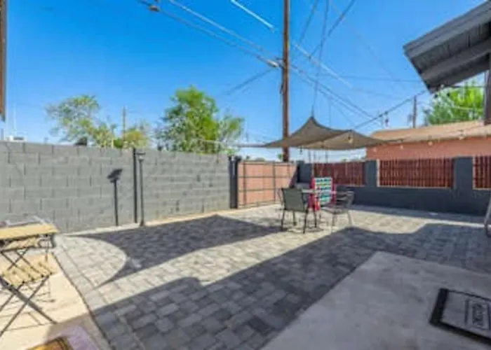 Apex Executive - 1422 E Brill St *