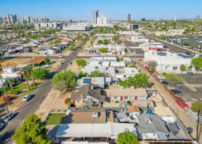 Apartment Apex Executive - 1422 E Brill St *