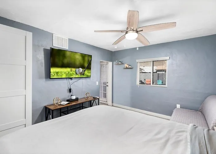 Apex Executive - 1422 E Brill St *